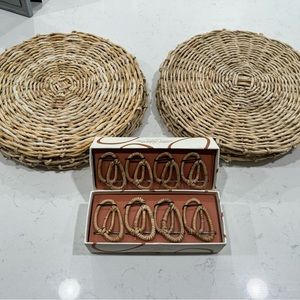 WEST ELM 8 PIECE PLACEMAT AND NAPKIN RING HOLDER!